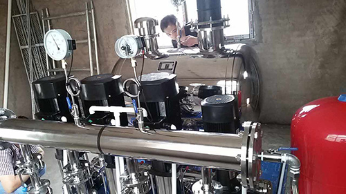 供水設(shè)備增壓泵軟啟動器和變頻器哪個好？
